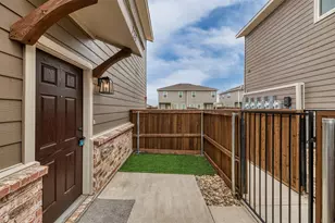 723 Wheatfield Dr, Venus, TX 76084 - Photo 5