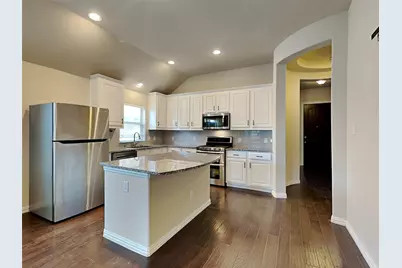 816 Water Garden Circle, Little Elm, TX 75068 - Photo 5