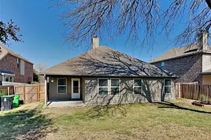 816 Water Garden Cir, Little Elm, TX 75068 - Photo 17