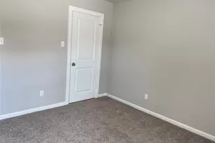 313 E Nelson St, Denison, TX 75021 - Photo 11