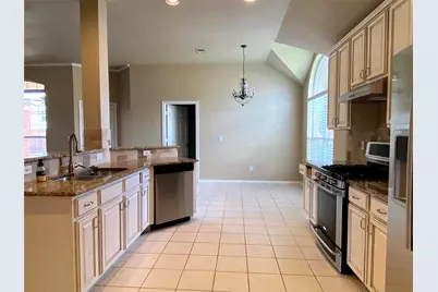 9900 Buckingham Lane, Frisco, TX 75035 - Photo 3