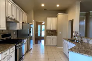 9900 Buckingham Ln, Frisco, TX 75035 - Photo 5