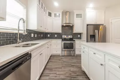 4030 Vineyard Drive, Dallas, TX 75212 - Photo 7