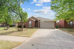 505 Park Meadows Dr, Crowley, TX 76036 - Photo 7