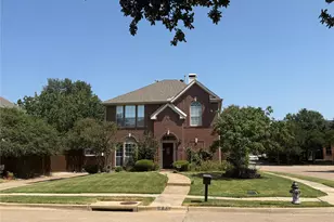 211 Moss Hill Rd, Irving, TX 75063 - Photo 1