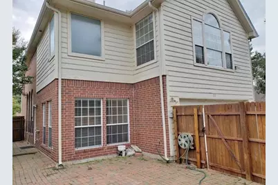 211 Moss Hill Road, Irving, TX 75063 - Photo 11