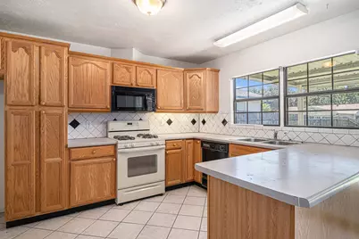 1814 Addington Drive, Carrollton, TX 75007 - Photo 9