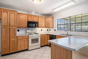 1814 Addington Dr, Carrollton, TX 75007 - Photo 9