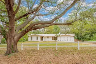 439 N Lonestar Ln, Hideaway, TX 75771 - Photo 3