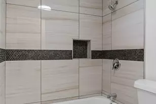 11813 Leisure Dr, Dallas, TX 75243 - Photo 17