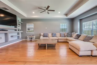 2723 Pike Drive, Lancaster, TX 75134 - Photo 7