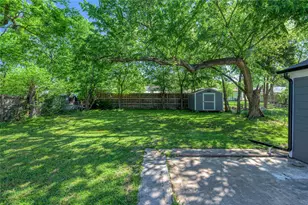 1209 S Maxey St, Sherman, TX 75090 - Photo 29