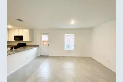 6905 Adderly Road, Pilot Point, TX 76258 - Photo 3