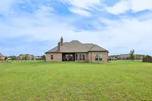 1020 Jesse James Ln, Springtown, TX 76082 - Photo 31