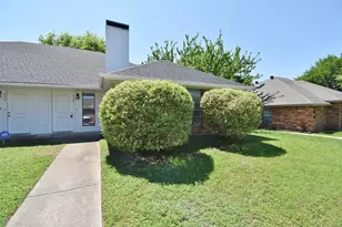 438 Finch Dr, DeSoto, TX 75115 - Photo 1