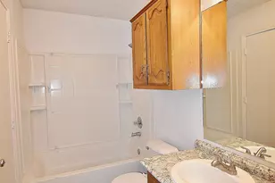 438 Finch Dr, DeSoto, TX 75115 - Photo 9