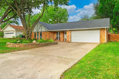 839 Yellowstone Drive, Grapevine, TX 76051 - Photo 3