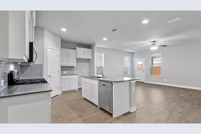 15924 Stableford Road, Fort Worth, TX 76247 - Photo 3