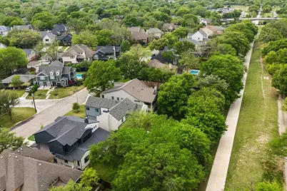 4418 Santa Barbara Drive, Dallas, TX 75214 - Photo 29