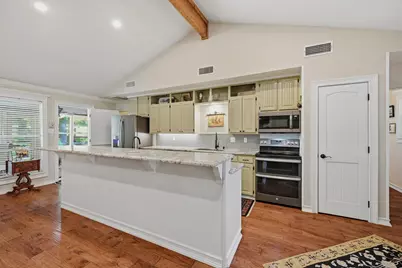 301 Kiowa Drive E, Lake Kiowa, TX 76240 - Photo 13