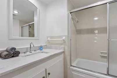 5881 Preston View Boulevard #215, Dallas, TX 75240 - Photo 21
