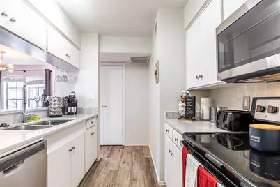 5881 Preston View Boulevard #215, Dallas, TX 75240 - Photo 7