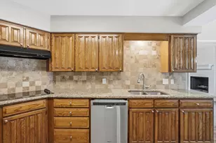 5353 Lynda Ct, North Richland Hills, TX 76180 - Photo 7