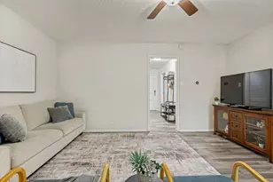 1008 Sherwood Dr, Bedford, TX 76022 - Photo 7