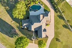 6532 Gehrig Cir, Burleson, TX 76028 - Photo 33