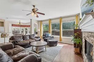 3 Roosevelt Ct, Mansfield, TX 76063 - Photo 3