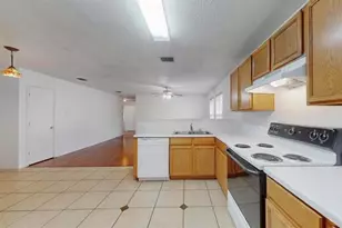 7515 Rice Ln, Dallas, TX 75241 - Photo 13