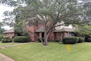 2705 Cummings Dr, Bedford, TX 76021 - Photo 1