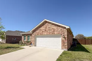 12 Elderbrook Ln, Edgecliff Village, TX 76134 - Photo 3