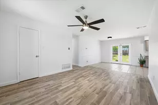 615 Calder Ave, Duncanville, TX 75116 - Photo 3