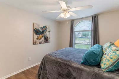 2521 Fairmont Drive, Grand Prairie, TX 75052 - Photo 19