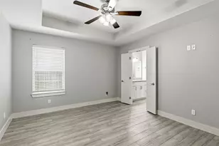 318 E Munson St, Denison, TX 75021 - Photo 9