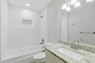 318 E Munson St, Denison, TX 75021 - Photo 15