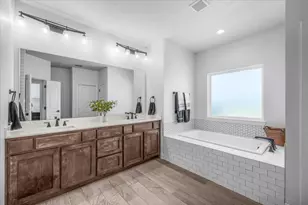 108 Stafford Trl, Weatherford, TX 76088 - Photo 15