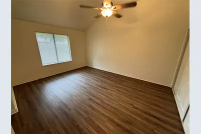 2514 Livingston Lane, Grand Prairie, TX 75052 - Photo 19