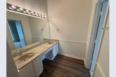 2514 Livingston Lane, Grand Prairie, TX 75052 - Photo 23