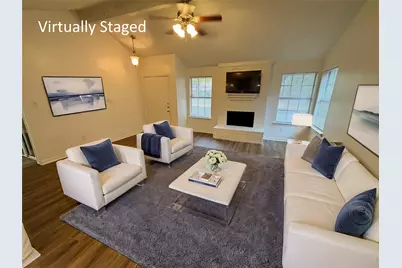 2514 Livingston Lane, Grand Prairie, TX 75052 - Photo 3