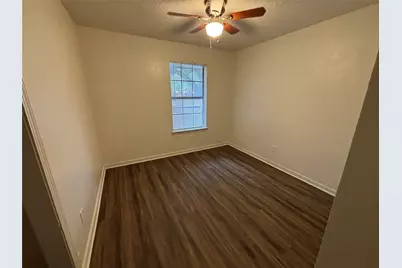 2514 Livingston Lane, Grand Prairie, TX 75052 - Photo 25