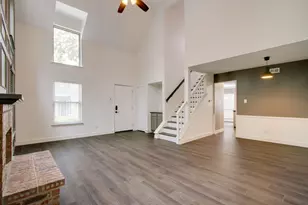 319 Stoneledge, Irving, TX 75063 - Photo 5