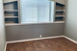548 Kerry St, Crowley, TX 76036 - Photo 25