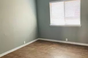 548 Kerry St, Crowley, TX 76036 - Photo 27