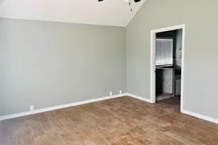 548 Kerry St, Crowley, TX 76036 - Photo 25