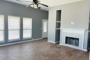 548 Kerry St, Crowley, TX 76036 - Photo 13