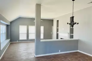 548 Kerry St, Crowley, TX 76036 - Photo 15