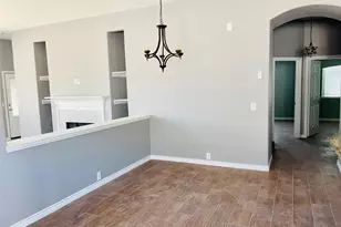 548 Kerry St, Crowley, TX 76036 - Photo 17