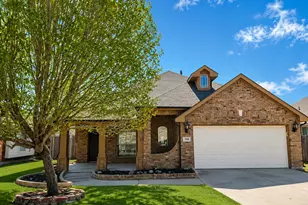 548 Kerry St, Crowley, TX 76036 - Photo 1